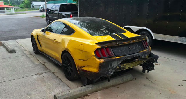Ford Shelby GT350 caught fire